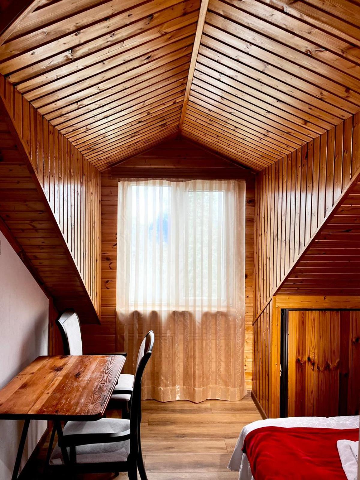 Nino & Irodi'S Guest House Кутаїсі Екстер'єр фото