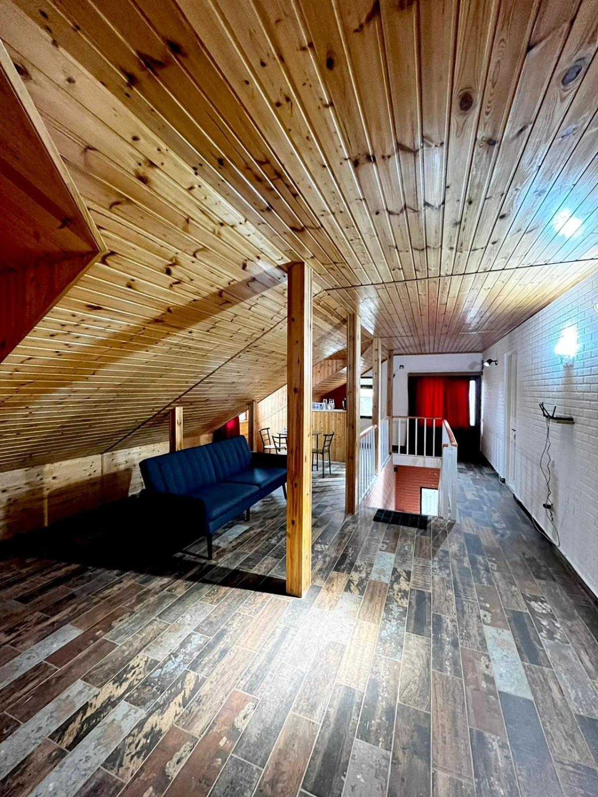 Nino & Irodi'S Guest House Кутаїсі Екстер'єр фото